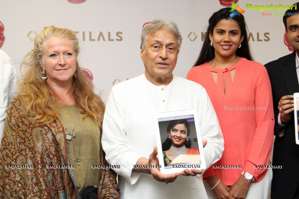 Kirtilals iPad Application Launch, Hyderabad