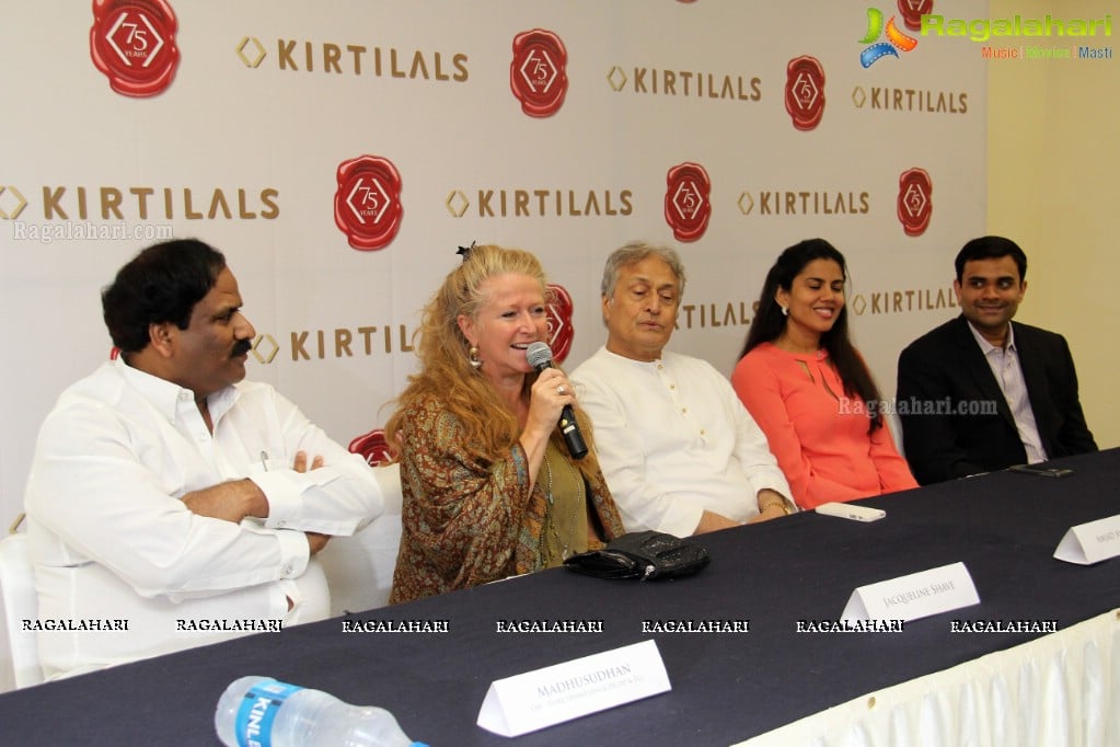 Kirtilals iPad Application Launch, Hyderabad