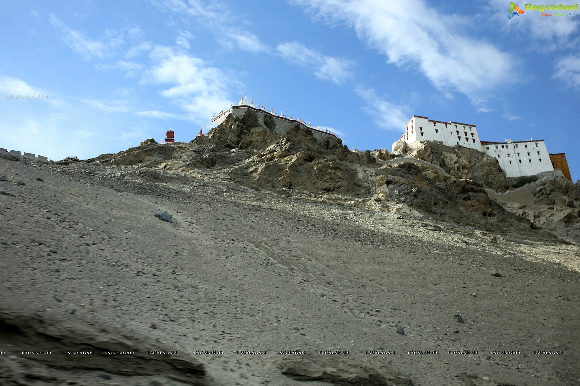 Magnetic Hill, Leh High Definition Photos