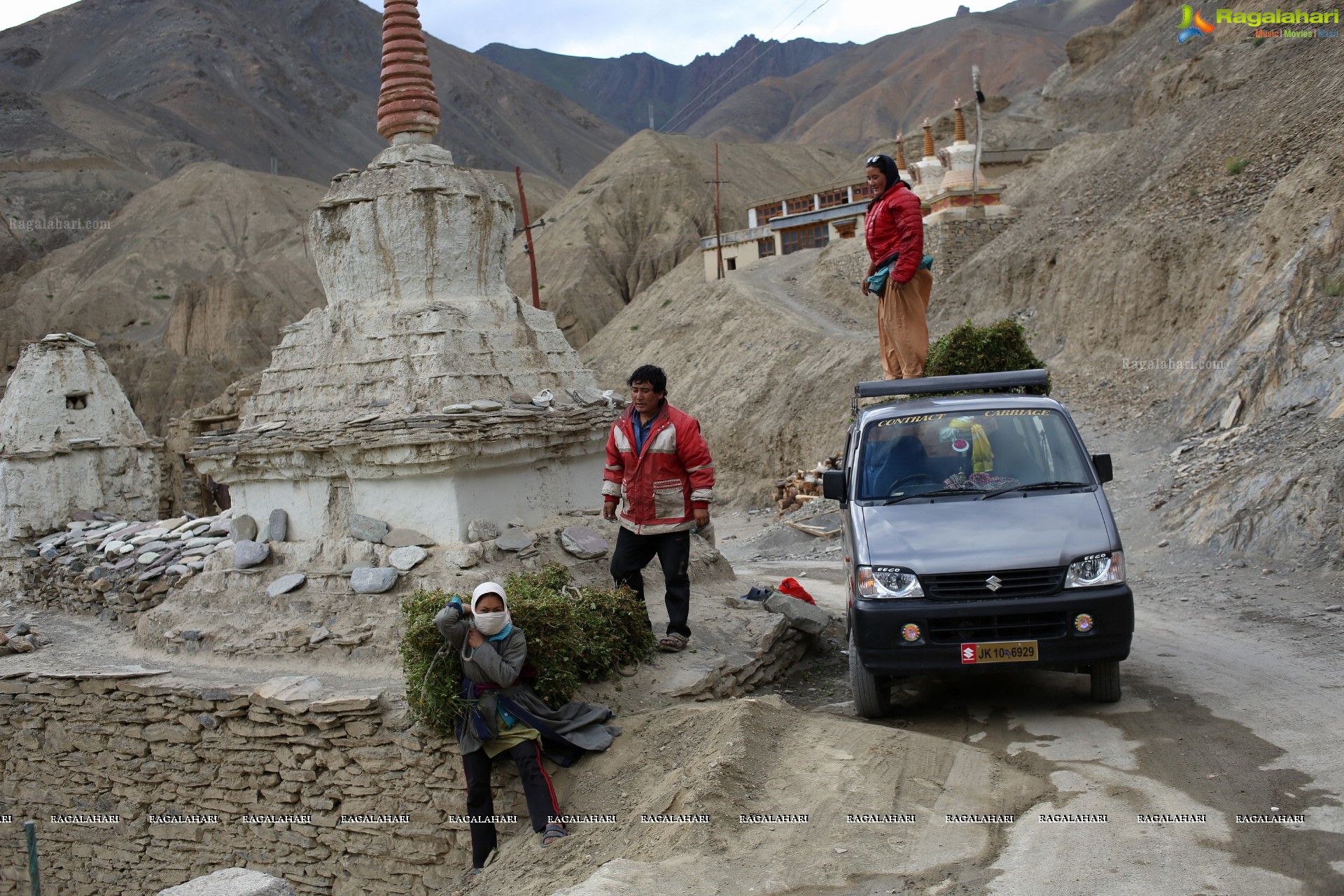 Moonland, Ladakh High Definition Photos