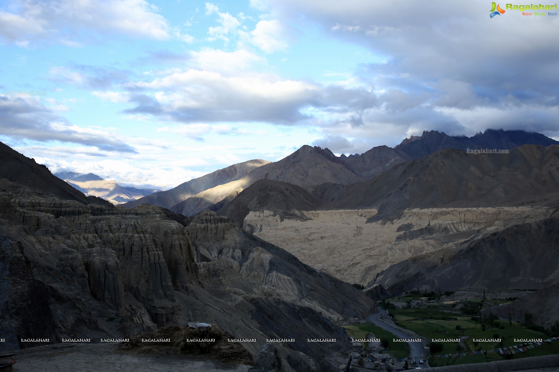 Moonland, Ladakh High Definition Photos