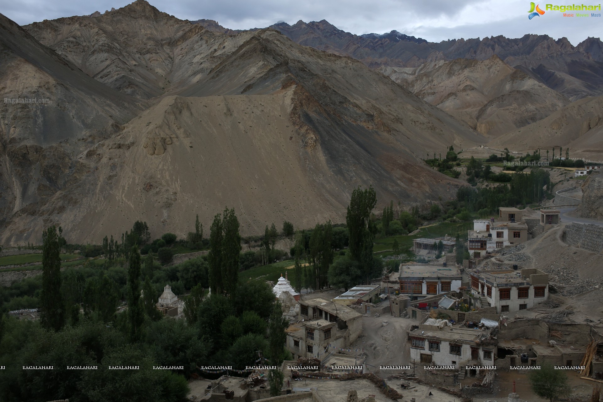 Moonland, Ladakh High Definition Photos