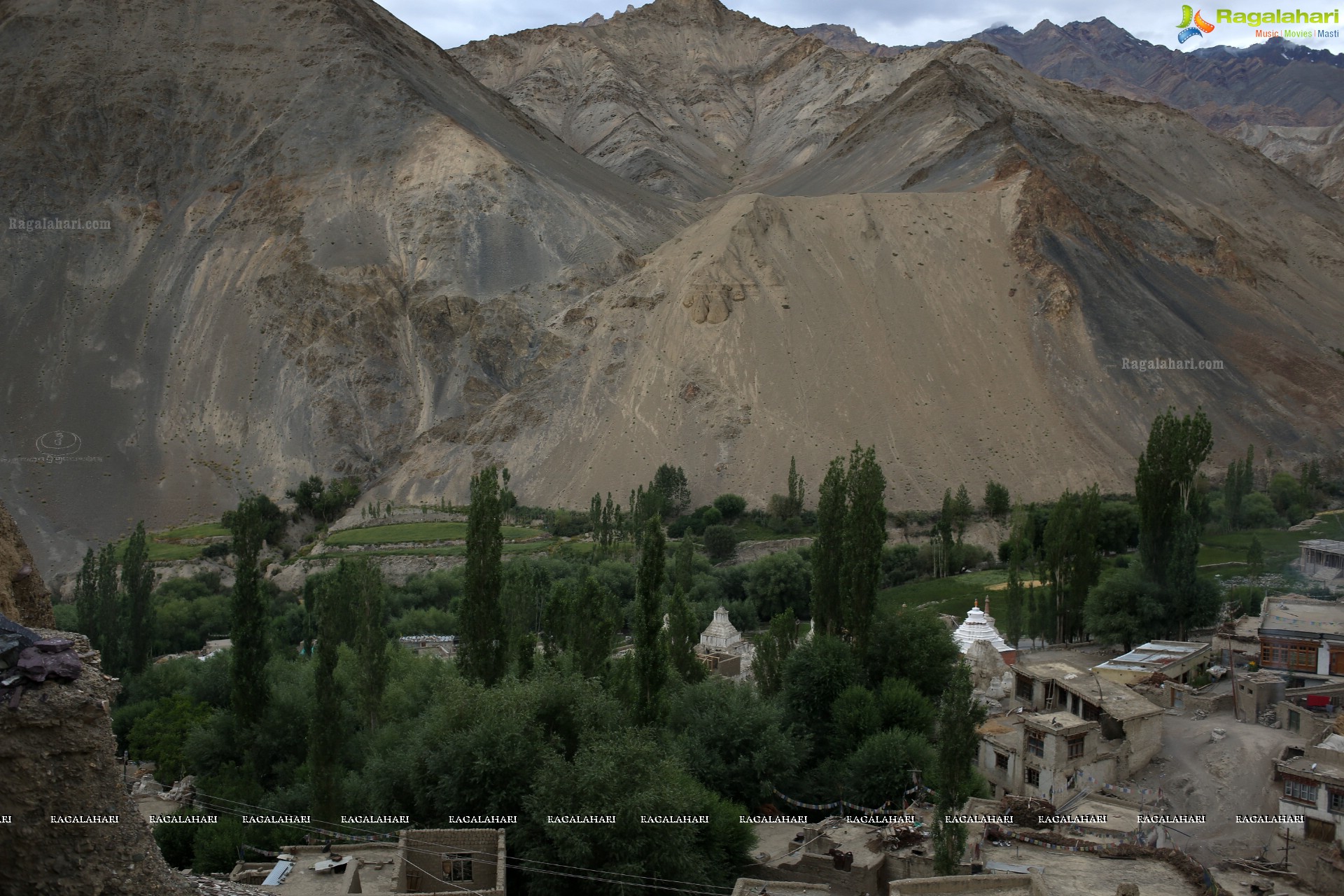 Moonland, Ladakh High Definition Photos