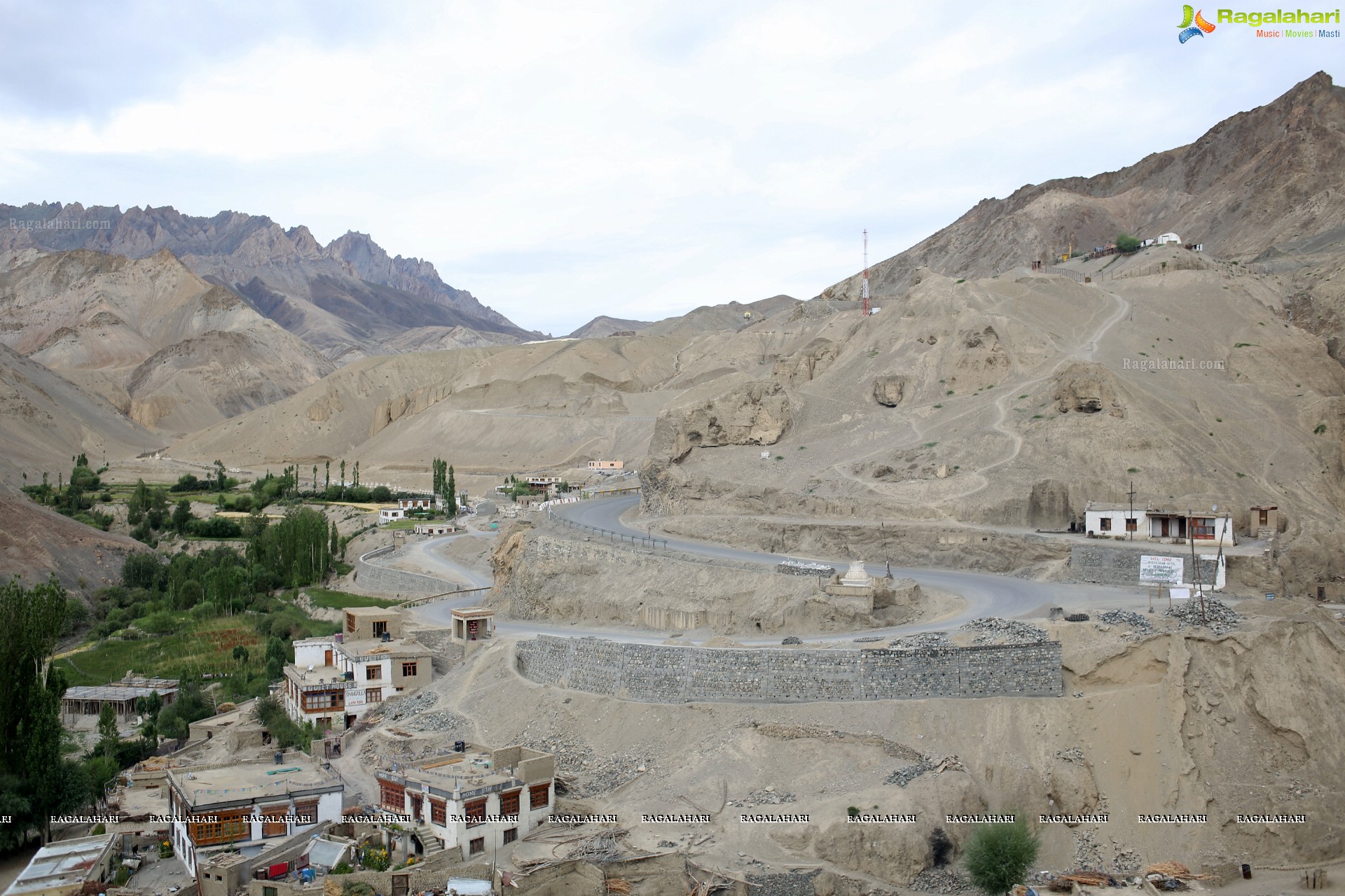 Moonland, Ladakh High Definition Photos