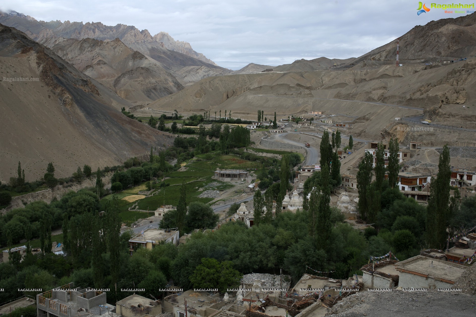 Moonland, Ladakh High Definition Photos