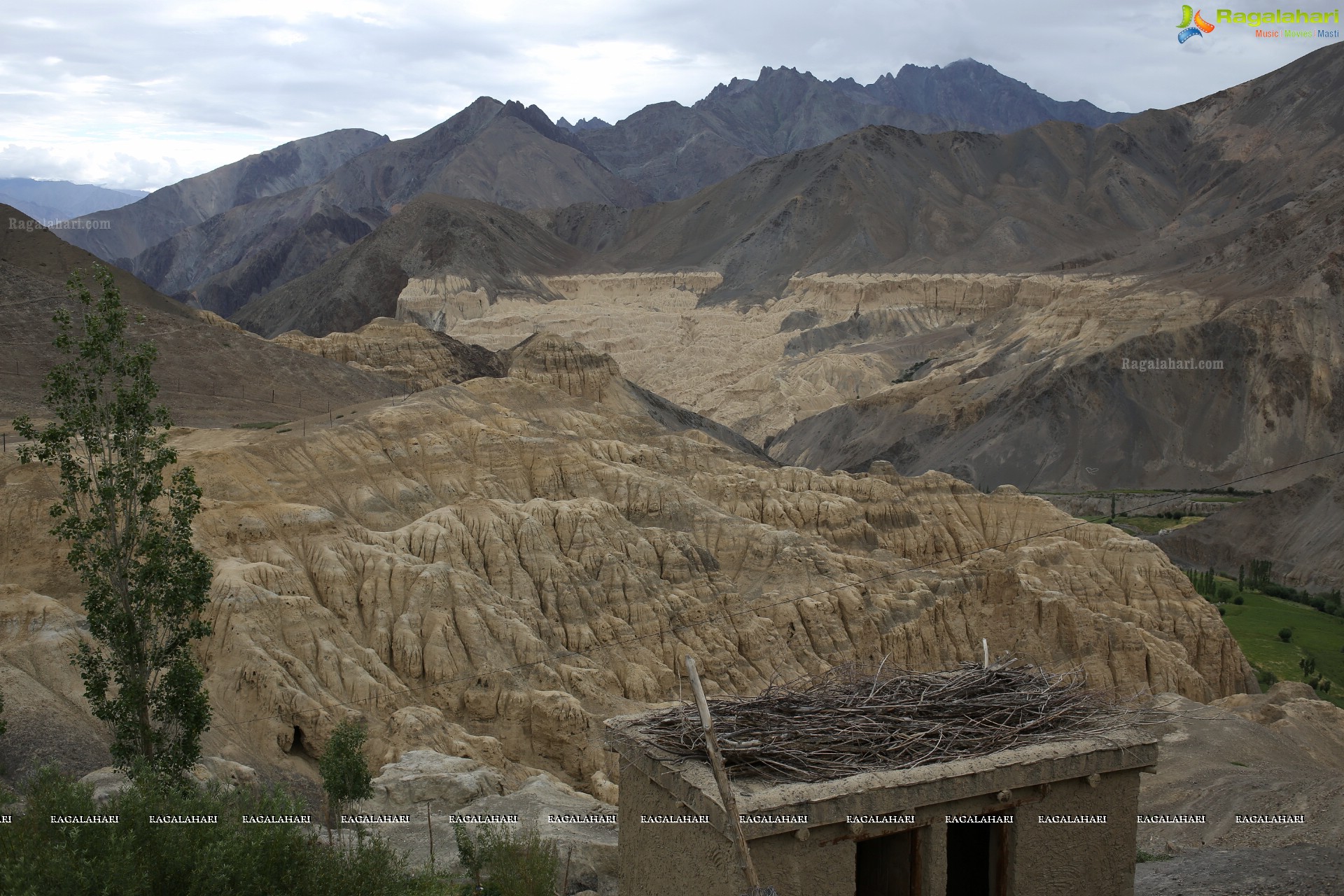 Moonland, Ladakh High Definition Photos