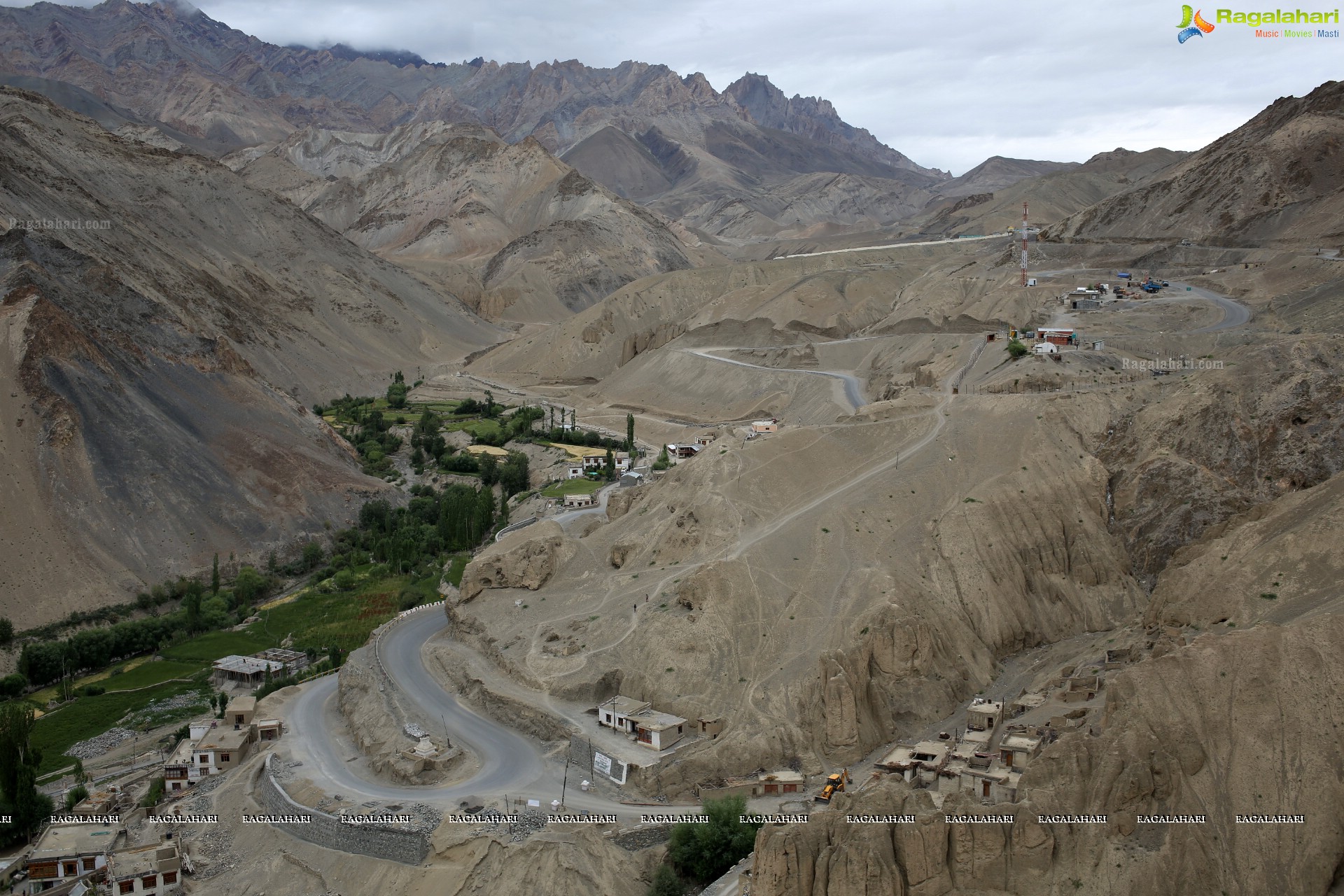 Moonland, Ladakh High Definition Photos