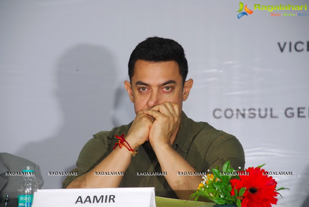 Aamir Khan Launches My Marathi Book, Mumbai