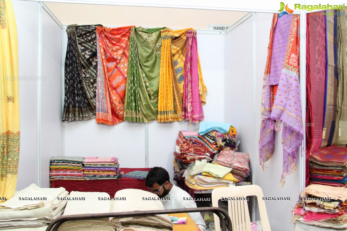 National Silk Expo 2014 at Sri Satya Sai Nigamagamam