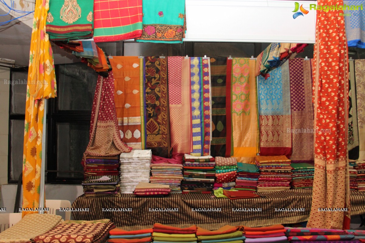 National Silk Expo 2014 at Sri Satya Sai Nigamagamam