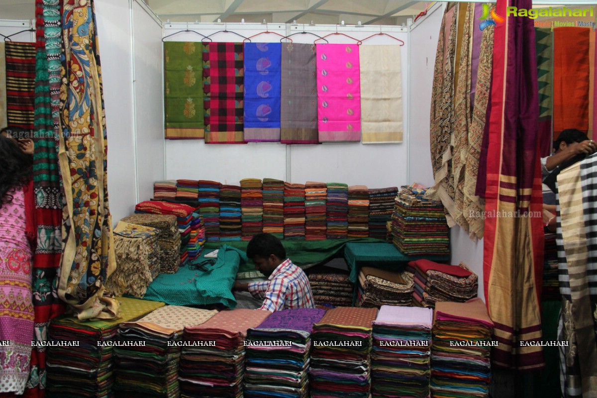 National Silk Expo 2014 at Sri Satya Sai Nigamagamam