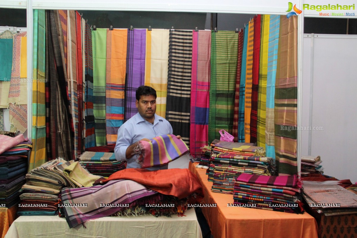 National Silk Expo 2014 at Sri Satya Sai Nigamagamam