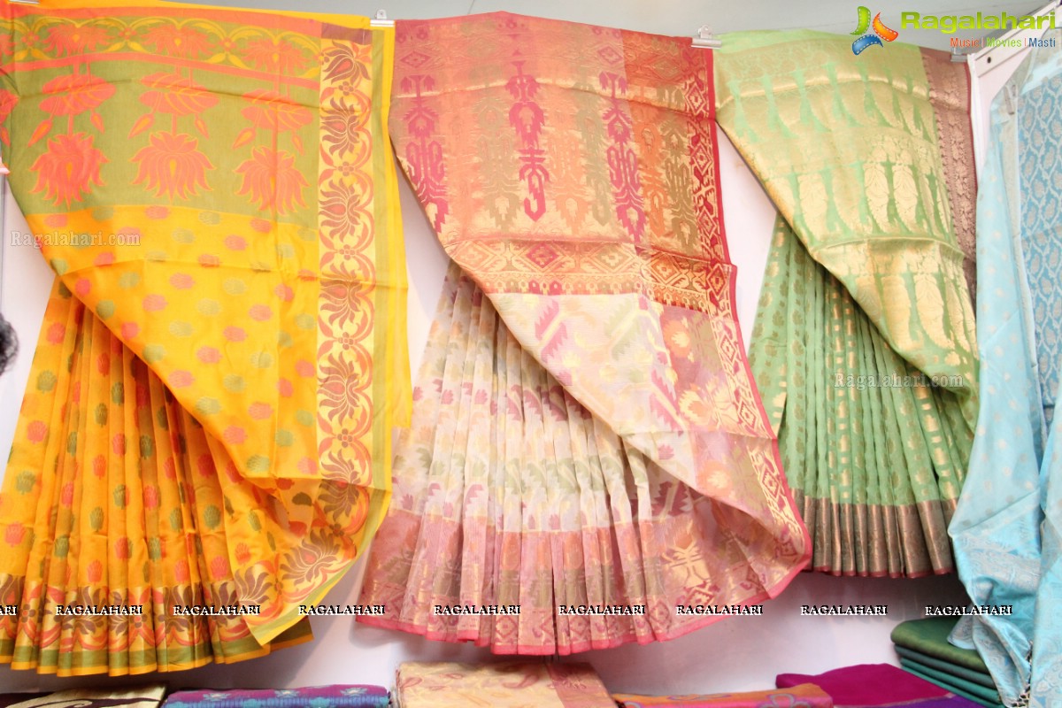 National Silk Expo 2014 at Sri Satya Sai Nigamagamam