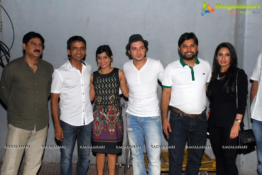 Neha Dhupia with film ETKS Team honours SSC Students and Parents