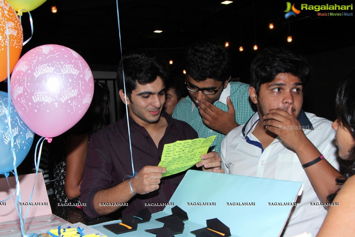 Prithviraj Ramrakhyani's Birthday Bash 2014 at Bottles and Chimney