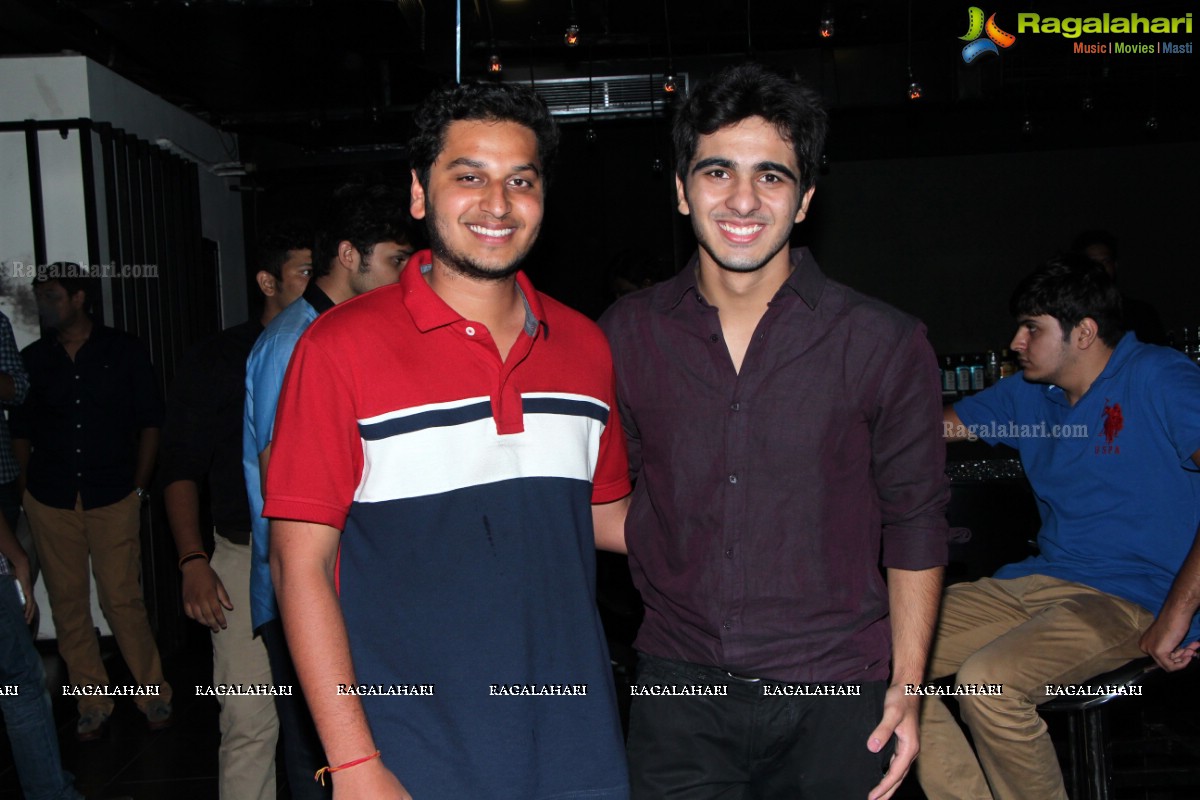 Prithviraj Ramrakhyani's Birthday Bash 2014 at Bottles and Chimney