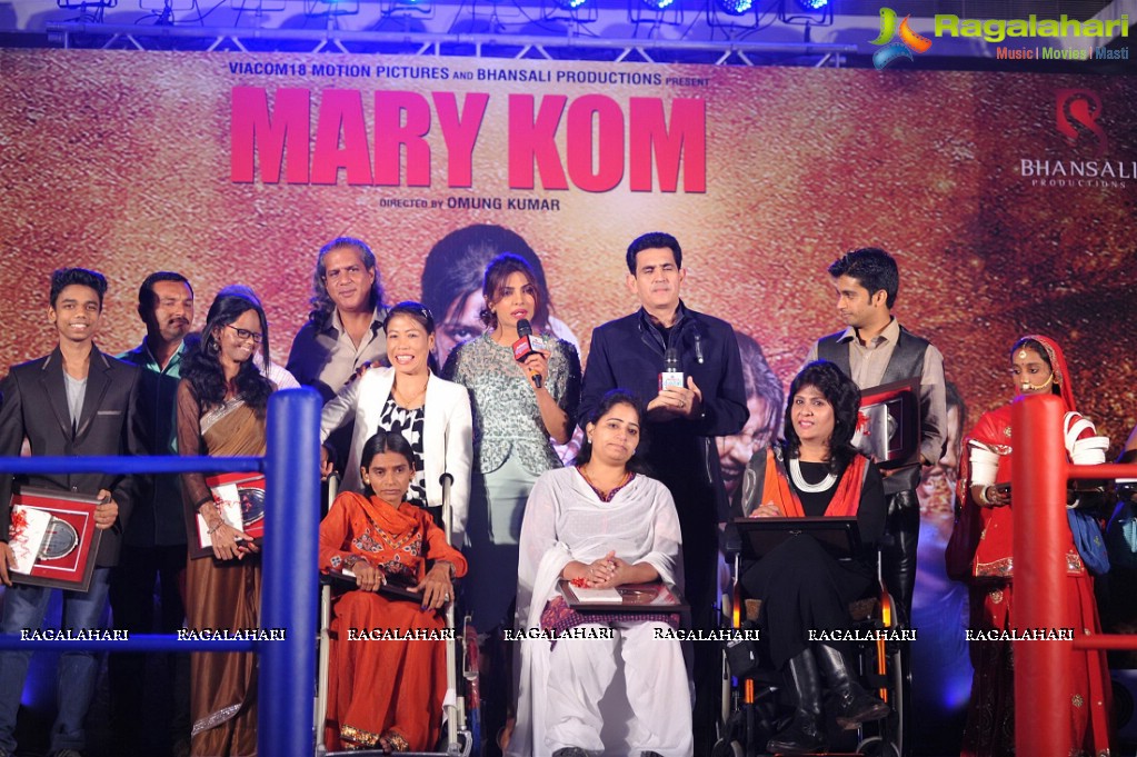 Priyanka Chopra with Boxer Mary Kom at Music Event of film Mary Kom