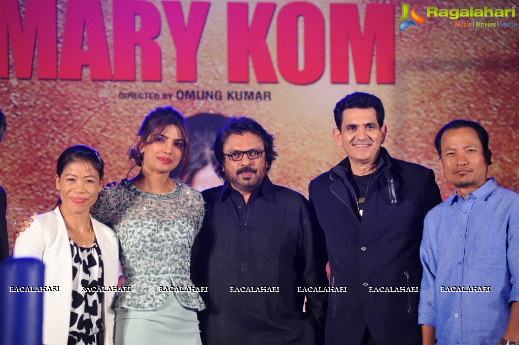 Priyanka Chopra with Boxer Mary Kom at Music Event of film Mary Kom