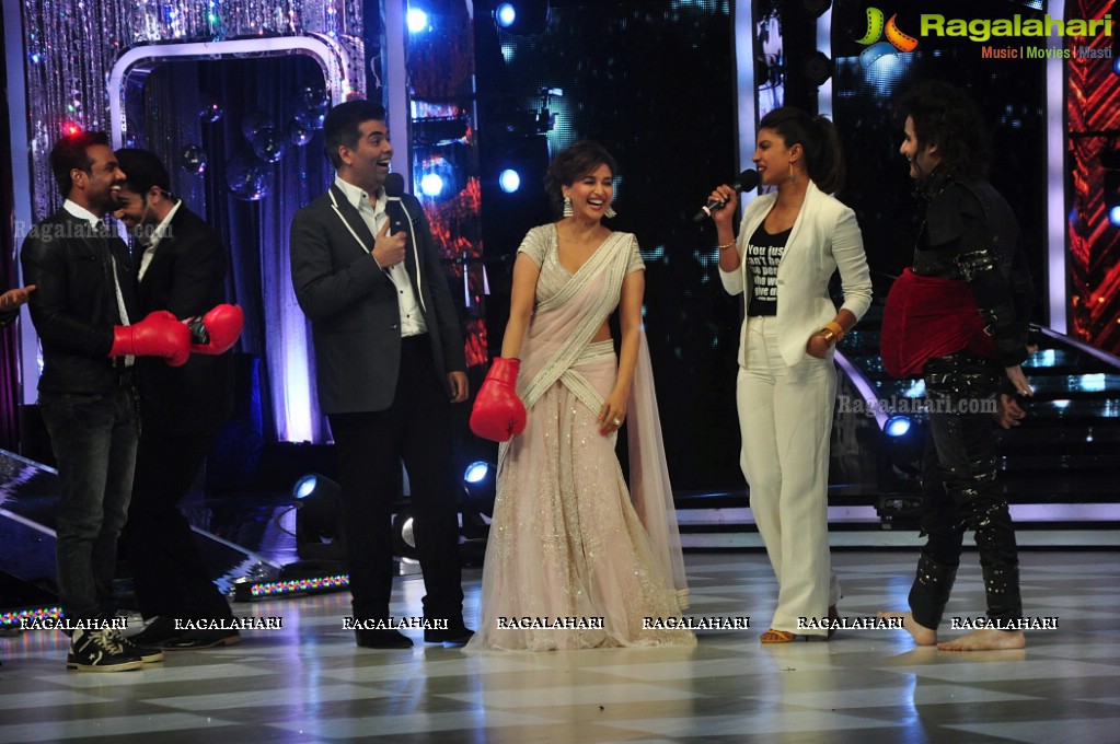 Priyanka Chopra at Mary Kom Promotions on sets of Jhalak Dikhhla Jaa 7