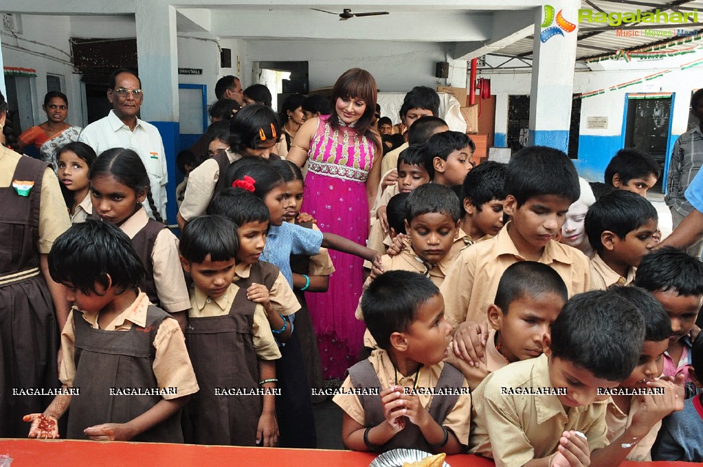 Ramya Sri Birthday Celebrations 2014 at Devnar Blind School