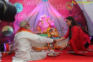 Rani Mukherji Ganesh Idols Visit