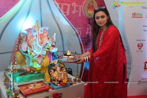 Rani Mukherji Ganesh Idols Visit