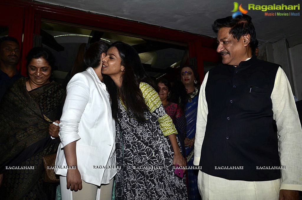 Rani Mukerji at Special Screening of film Mardaani with Maharashtra CM