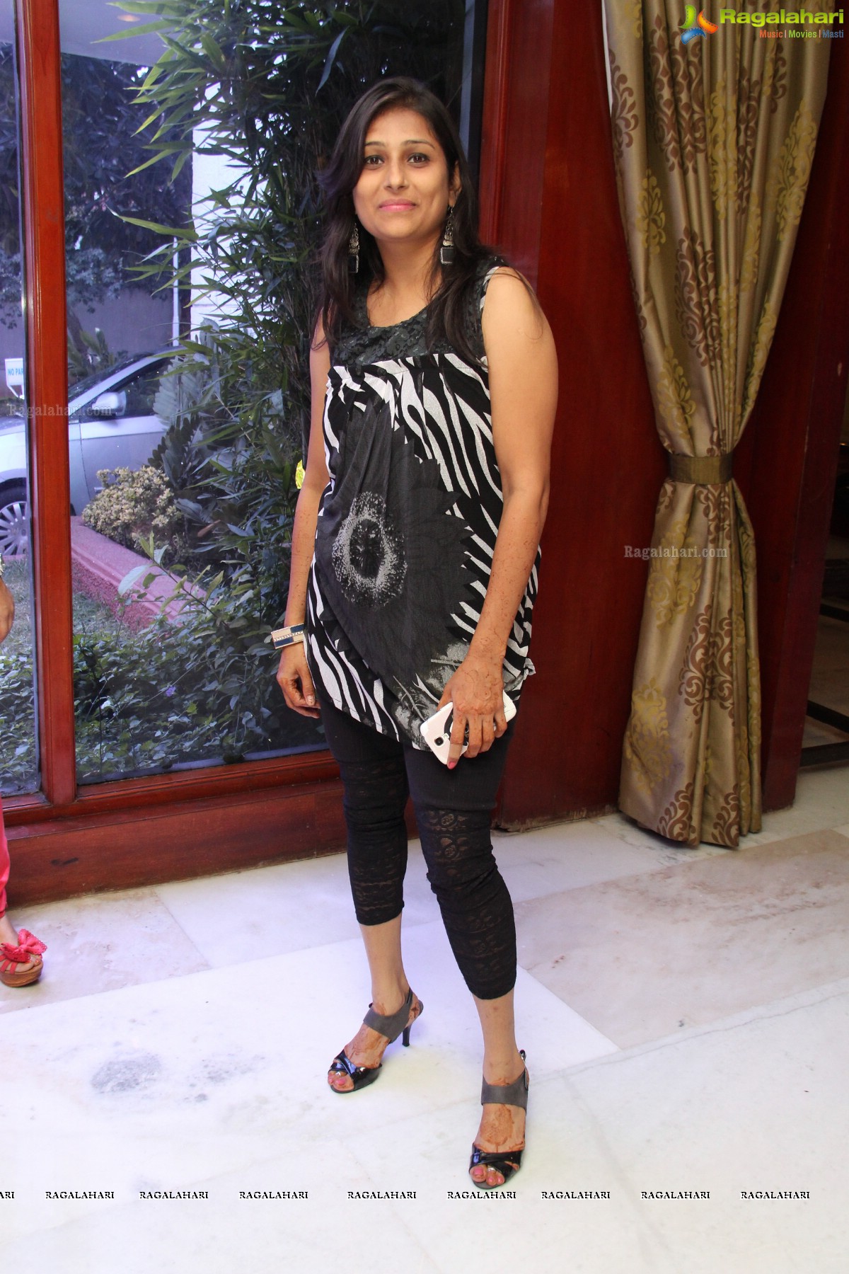 Samanvay Ladies Club's 'Entertainment Ke Liye - Kuch Bhi Karega' Event