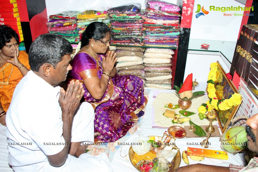 Satya Silks & Cottons Launch in Vizag