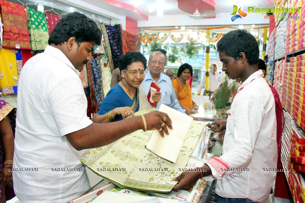 Satya Silks & Cottons Launch in Vizag