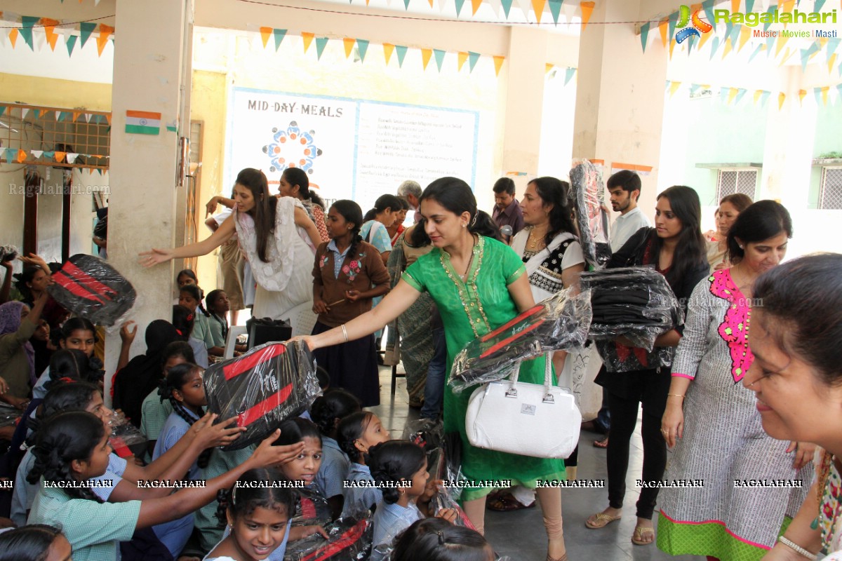 School Bags Distribution by Incredible Group & Evolve