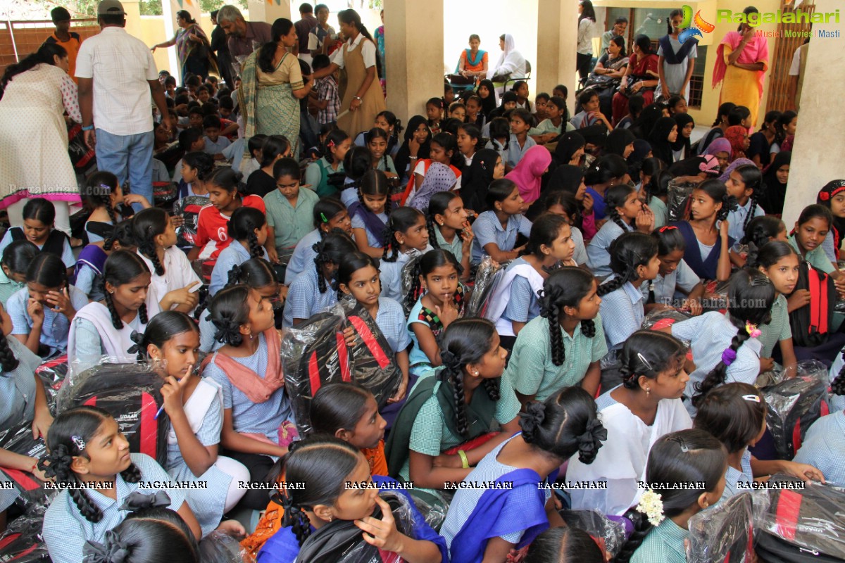 School Bags Distribution by Incredible Group & Evolve