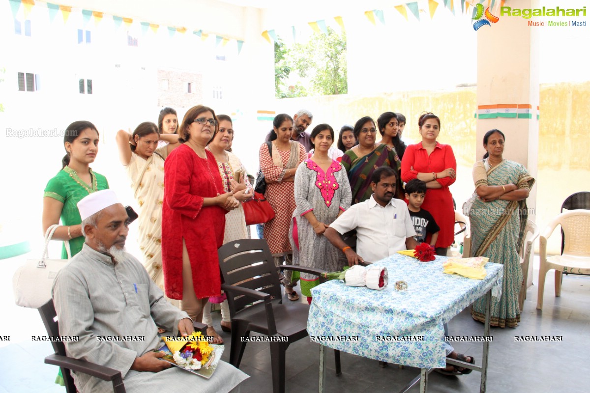 School Bags Distribution by Incredible Group & Evolve