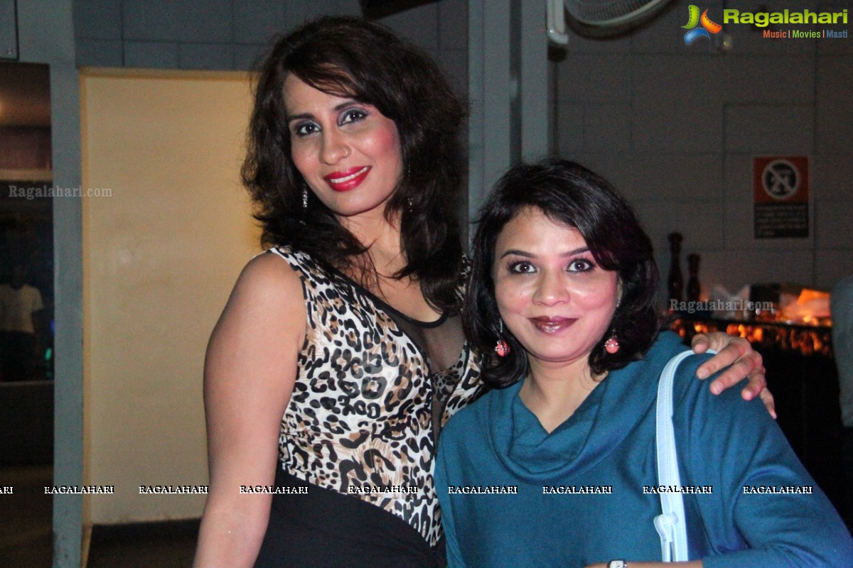 Shika Sharma Pre-Birthday Bash 2014 at Bombay Duck, Hyderabad