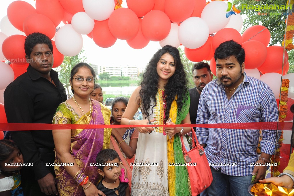 Kamna Jethmalani launches Tirumala Furnitures in Hyderabad