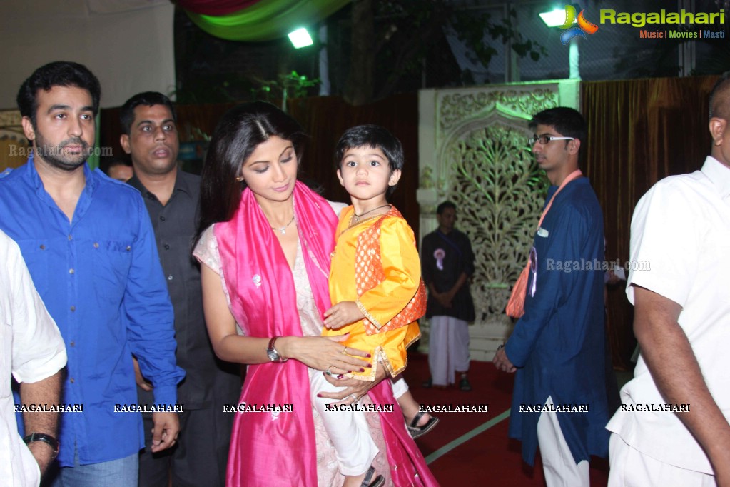 Vivek Oberoi and Shilpa Shetty at ISKCON Temple, Mumbai