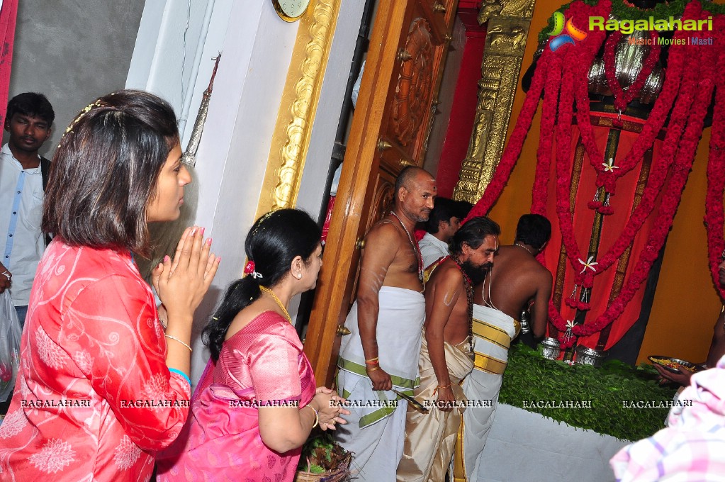 Megastar Chiranjeevi Family at Film Nagar Hanuman Temple