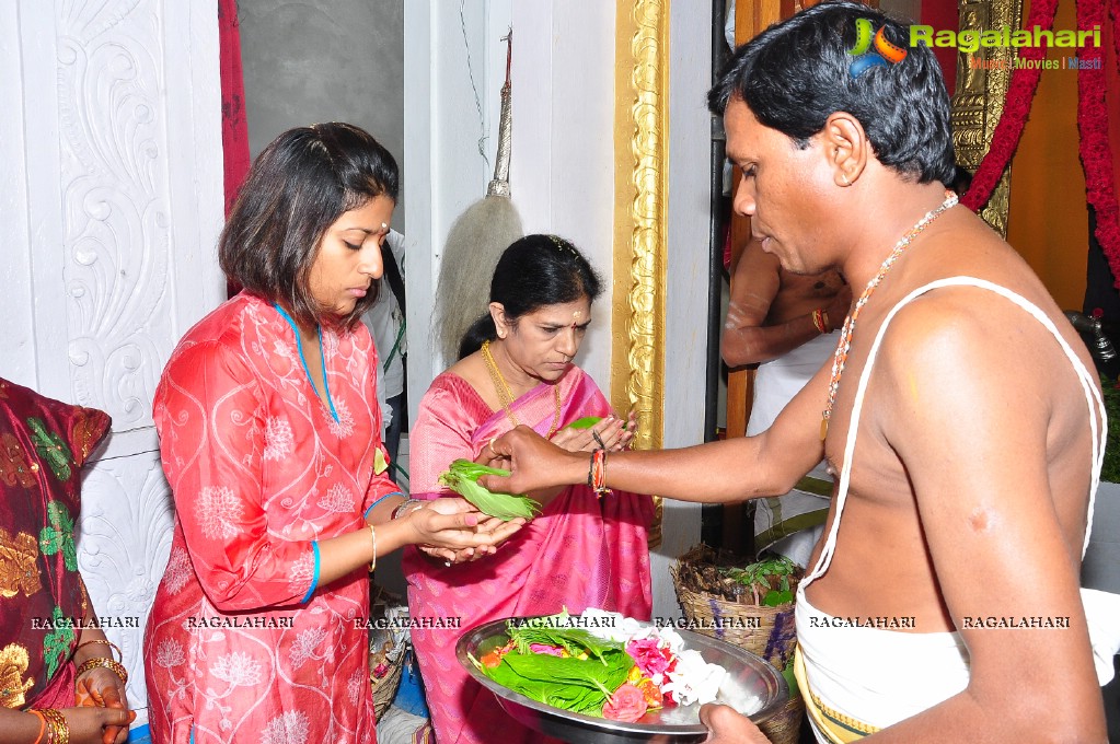 Megastar Chiranjeevi Family at Film Nagar Hanuman Temple