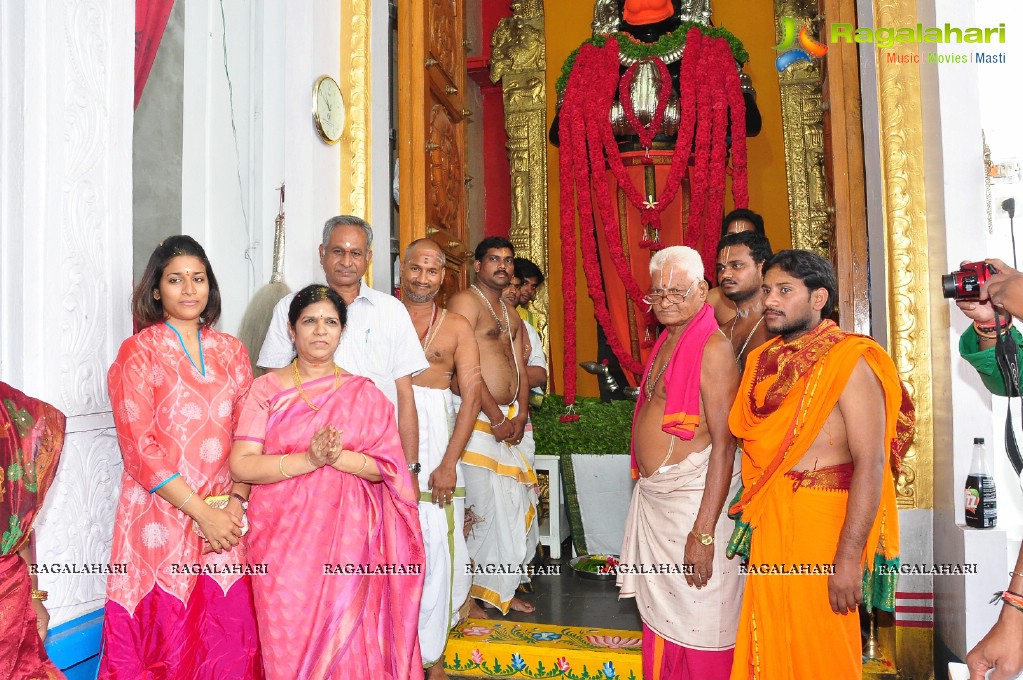 Megastar Chiranjeevi Family at Film Nagar Hanuman Temple