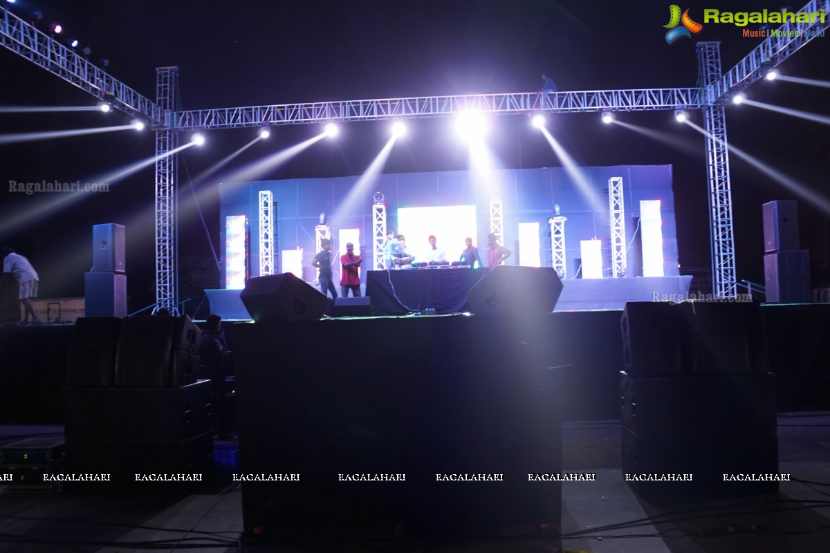 Akcent Live in Concert on Friendship Day 2015 at HITEX