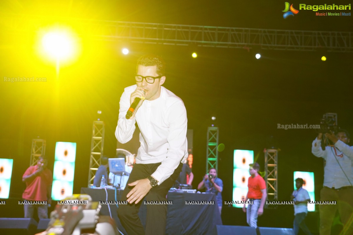 Akcent Live in Concert on Friendship Day 2015 at HITEX