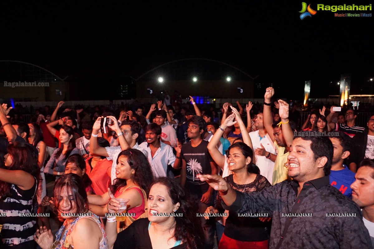 Akcent Live in Concert on Friendship Day 2015 at HITEX