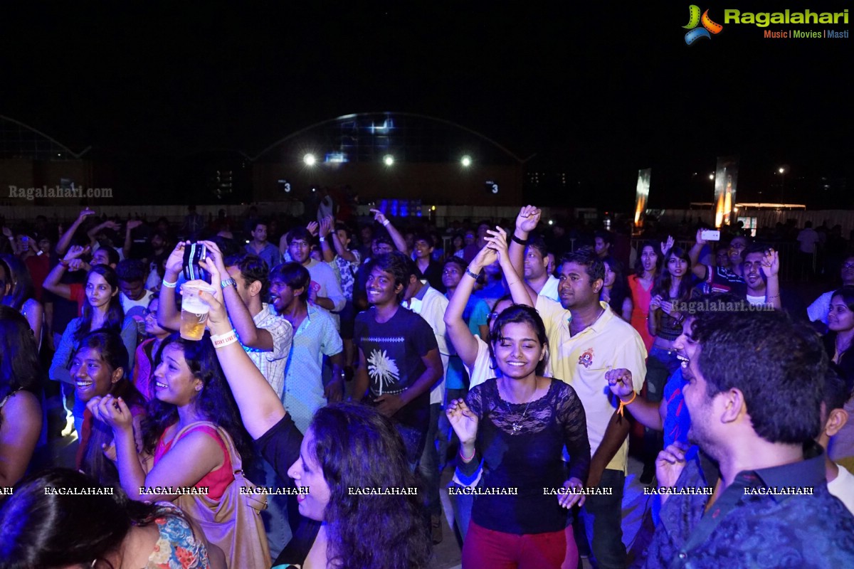 Akcent Live in Concert on Friendship Day 2015 at HITEX