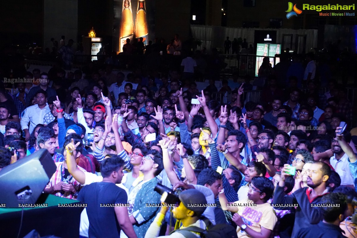 Akcent Live in Concert on Friendship Day 2015 at HITEX