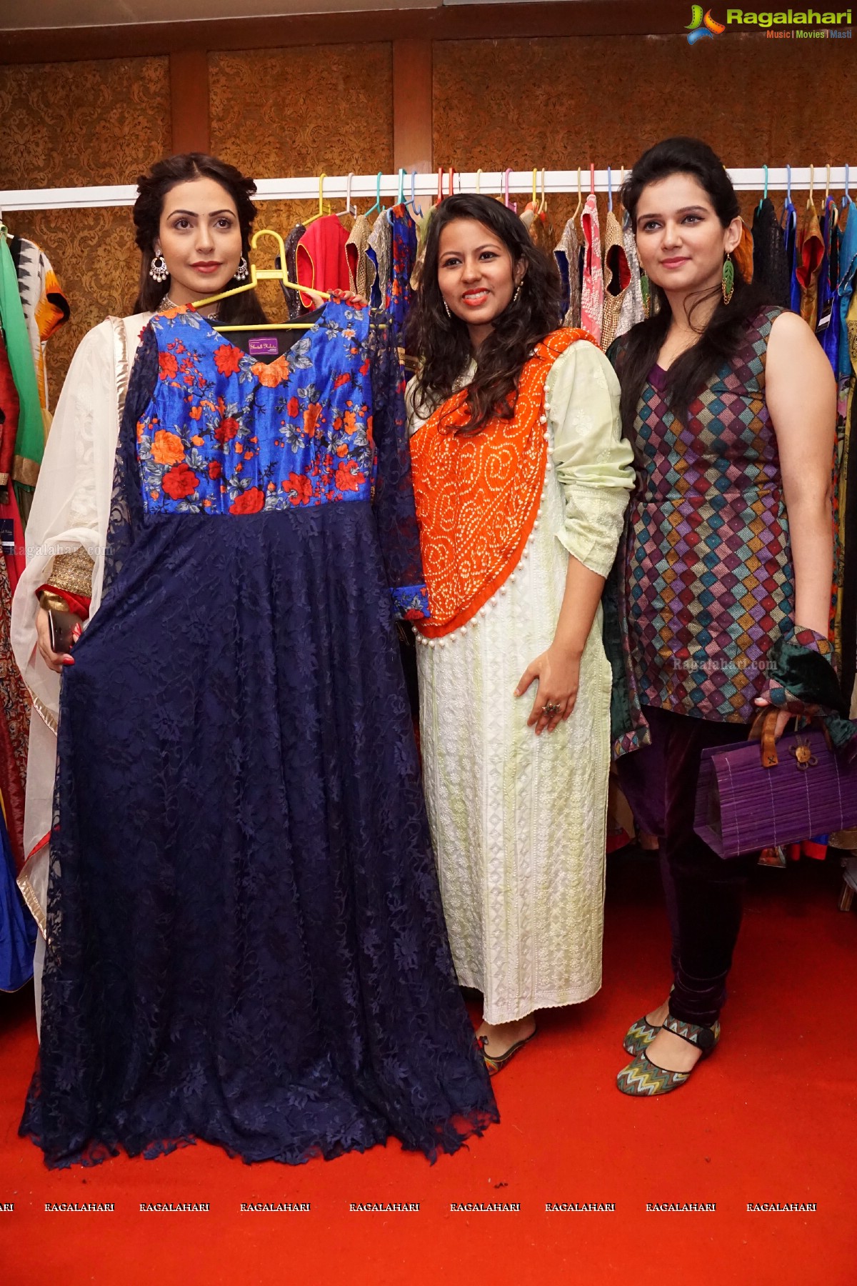 Nandini Rai inaugurates Akritti Elite Exhibition at Taj Krishna, Hyderabad (Aug. 2015)