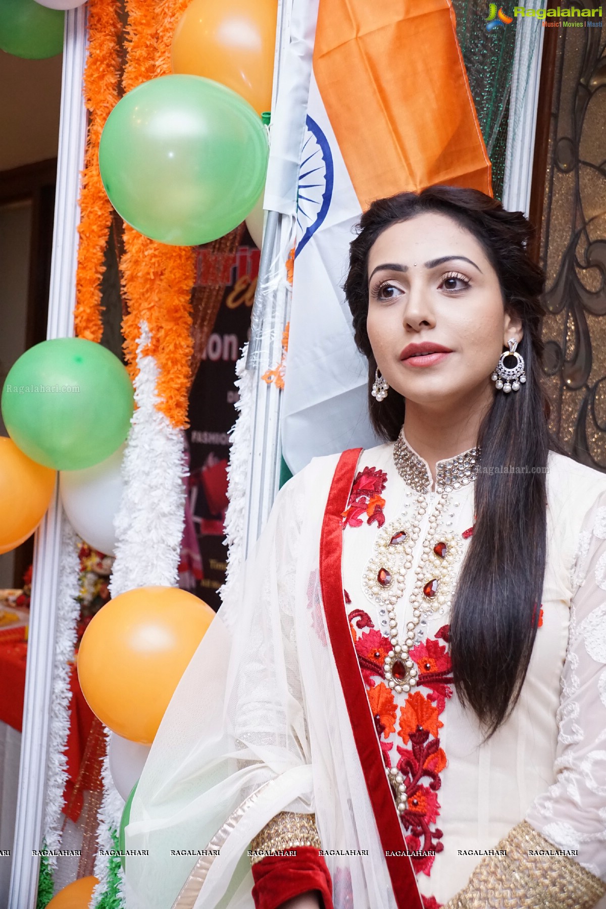 Nandini Rai inaugurates Akritti Elite Exhibition at Taj Krishna, Hyderabad (Aug. 2015)