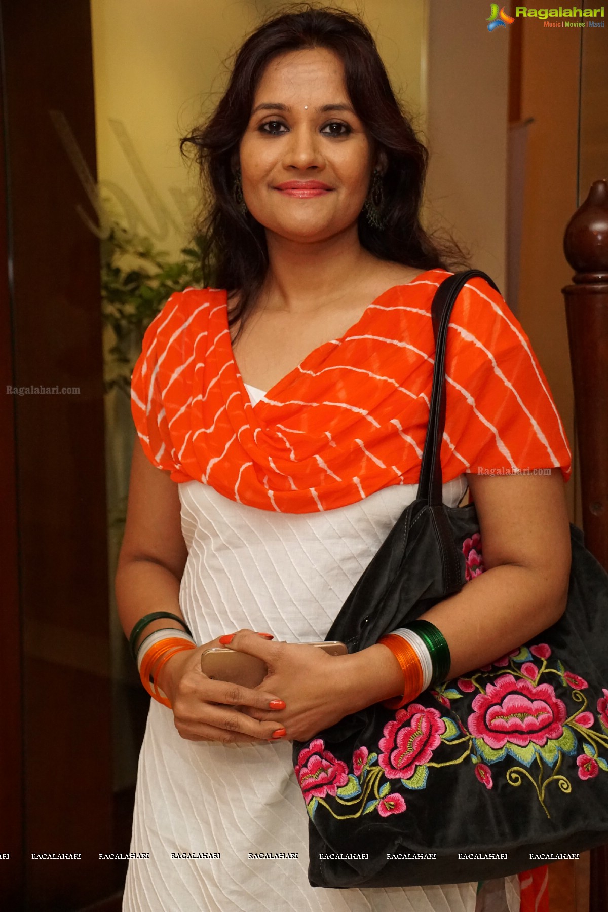 Nandini Rai inaugurates Akritti Elite Exhibition at Taj Krishna, Hyderabad (Aug. 2015)