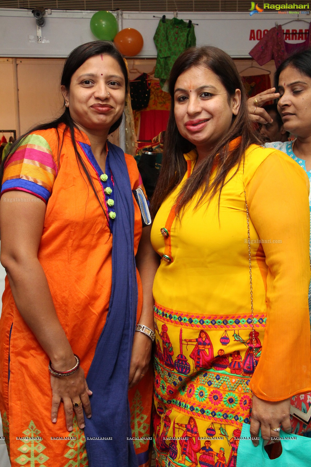 Nandini Rai inaugurates Akritti Elite Exhibition at Taj Krishna, Hyderabad (Aug. 2015)