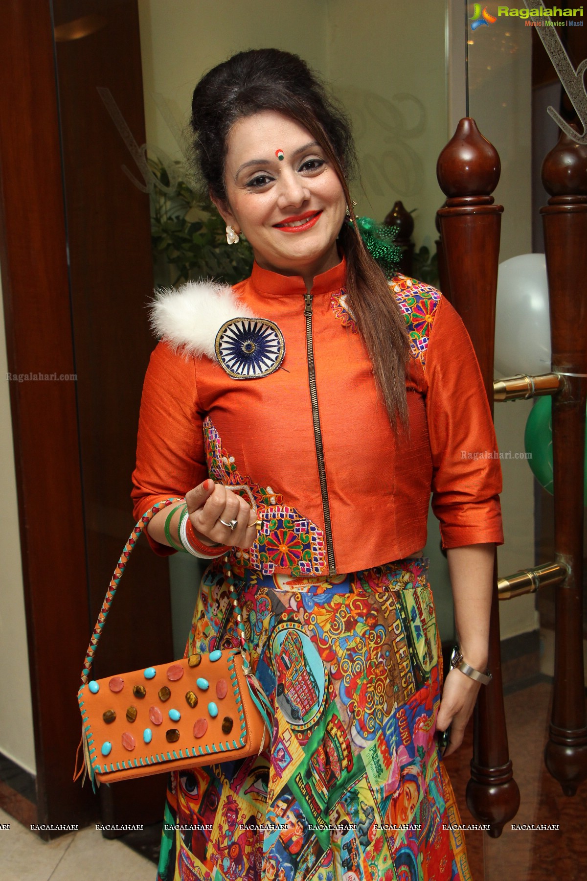 Nandini Rai inaugurates Akritti Elite Exhibition at Taj Krishna, Hyderabad (Aug. 2015)