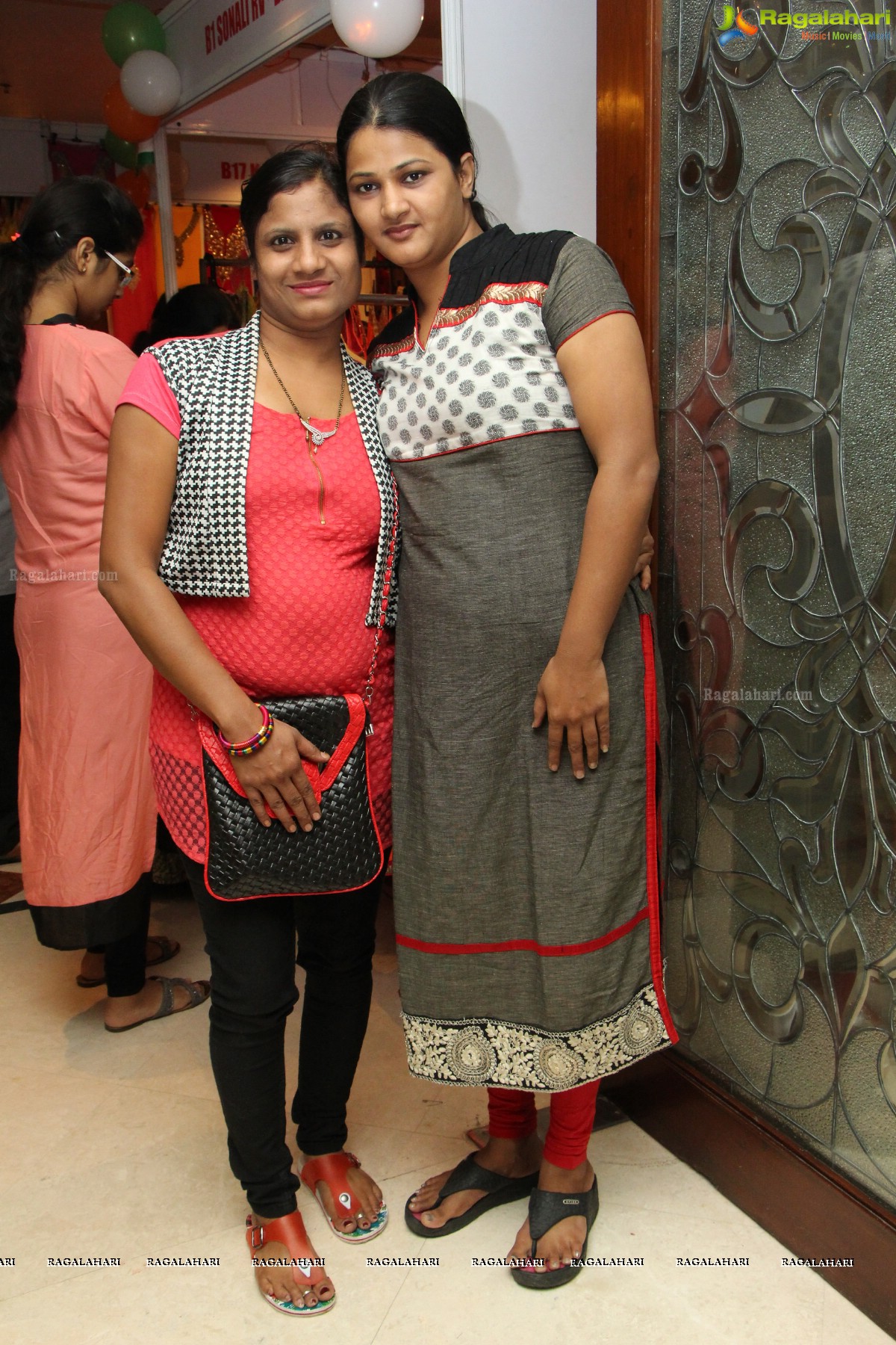 Nandini Rai inaugurates Akritti Elite Exhibition at Taj Krishna, Hyderabad (Aug. 2015)